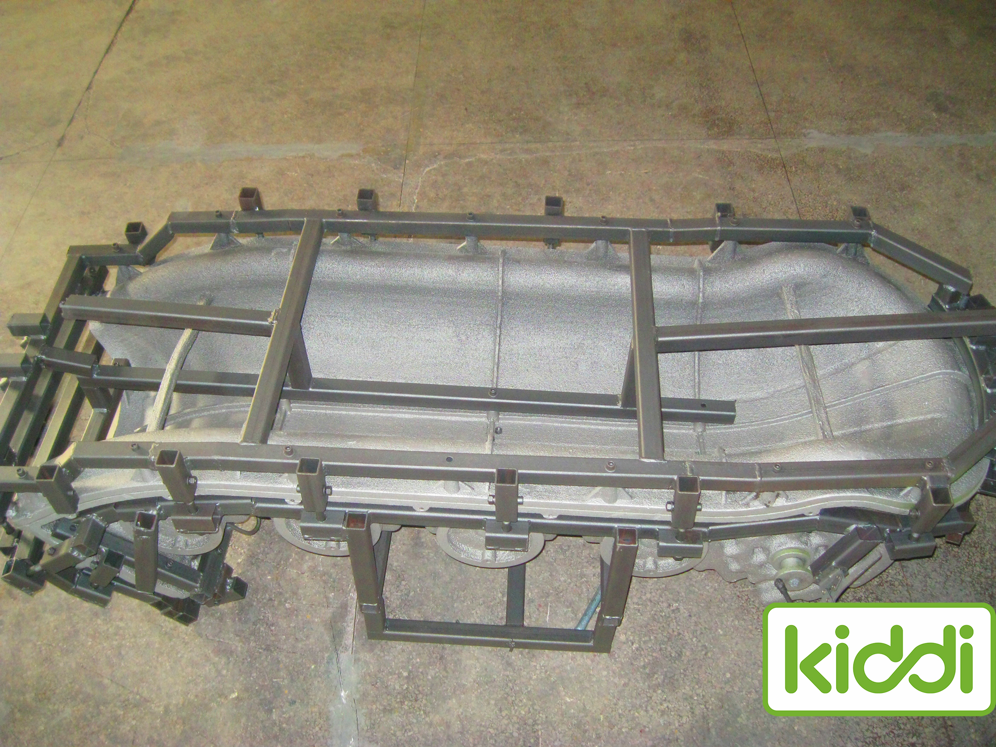 &Ccedil;ocuk kaydırağı i&ccedil;in al&uuml;minyum D&ouml;ner kalıp (7)